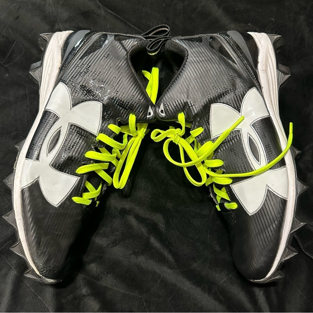 Under Armour Mens Football Cleats, US11